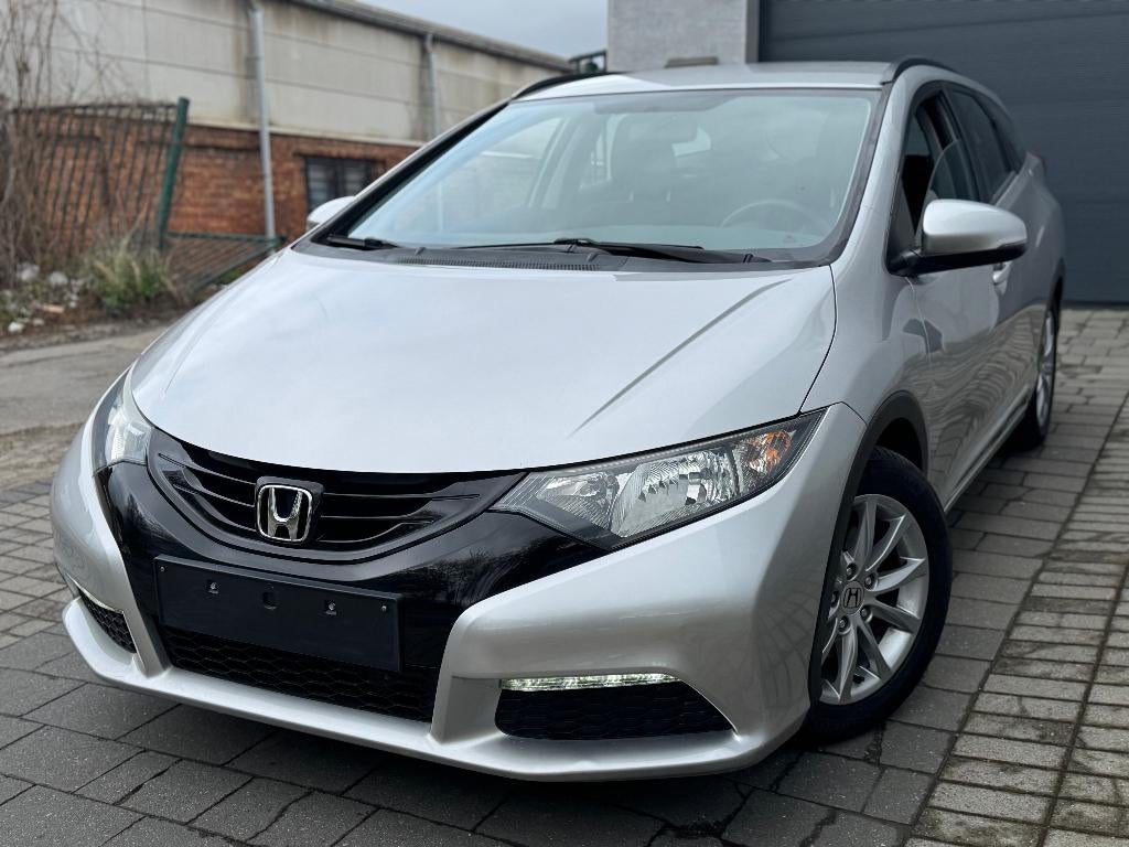 HONDA CIVIC 1.8i ESSENCE 2014 AVEC 60000 KM GARANTIE DE 1 AN, Autos, Honda, Achat, Entreprise, Boîte manuelle, Tissu