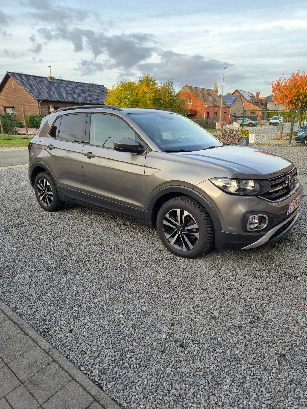 Volkswagen T-Cross 1.0 TSI United

Trè, Autos, Argent ou Gris, Boîte manuelle, Entretenue par le concessionnaire, Noir