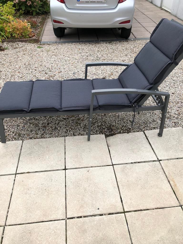 Ligzetel, Tuin en Terras, Ligbedden, Ophalen, Zo goed als nieuw
