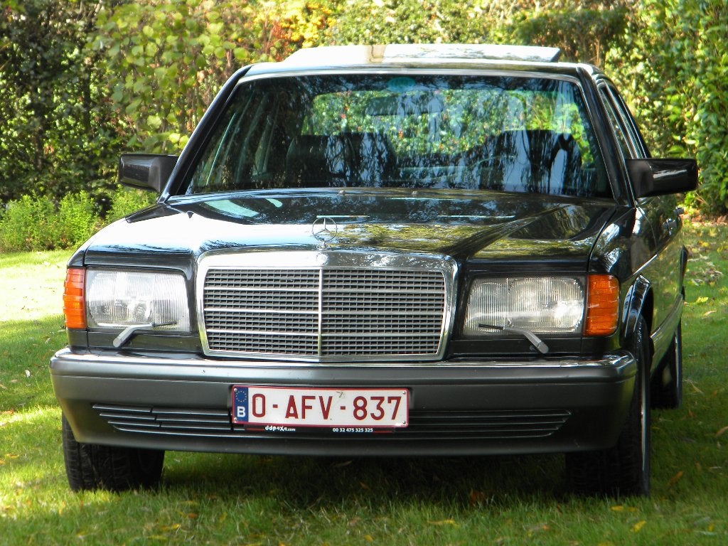 Mercedes 560 SE Oldtimer 25000 €uros, foto 2
