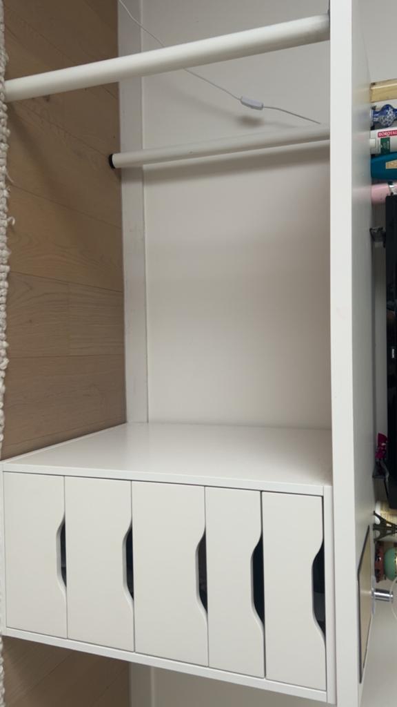 IKEA bureau / werktafel – zo goed als nieuw, Huis en Inrichting, Ophalen, Zo goed als nieuw