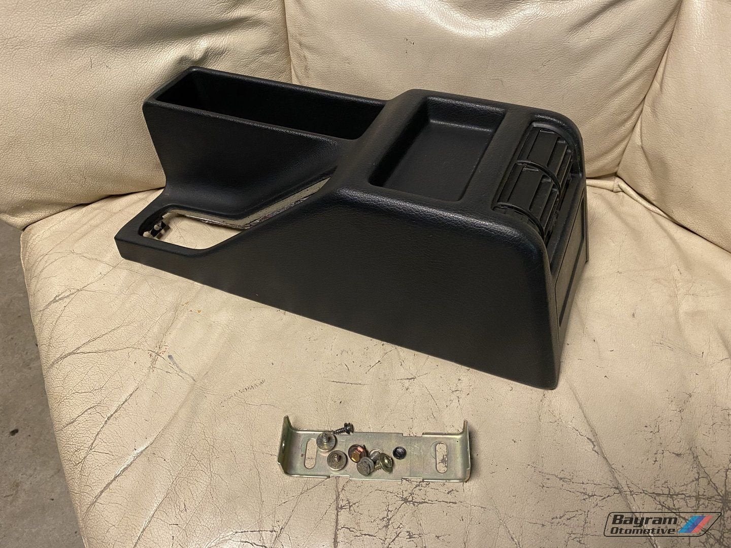 Bmw E34 middenconsole / handremconsole zwart 5-serie netjes, Auto-onderdelen, Gebruikt, -, -, Ophalen of Verzenden