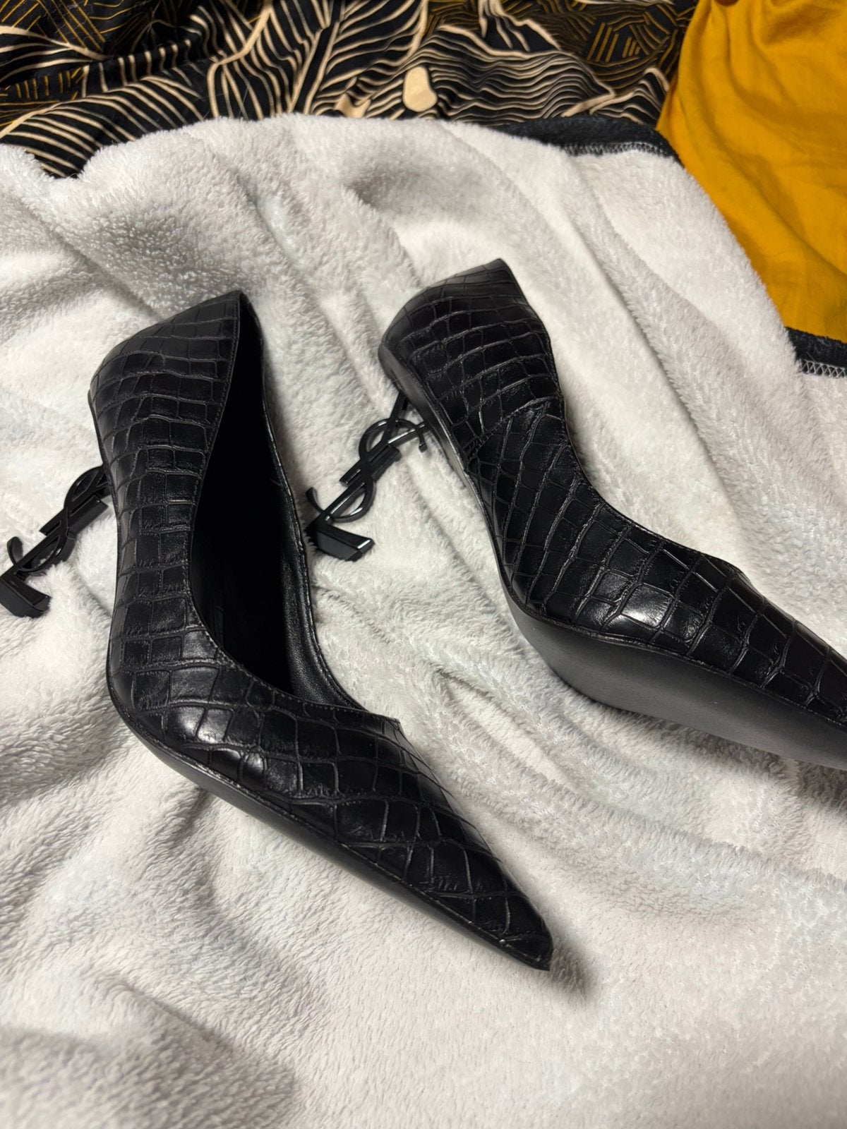 Hoge hak metalen YSL hak maat 40, Kleding | Dames, Schoenen, Overige kleuren, Nieuw, Ophalen of Verzenden, Schoenen met hoge hakken