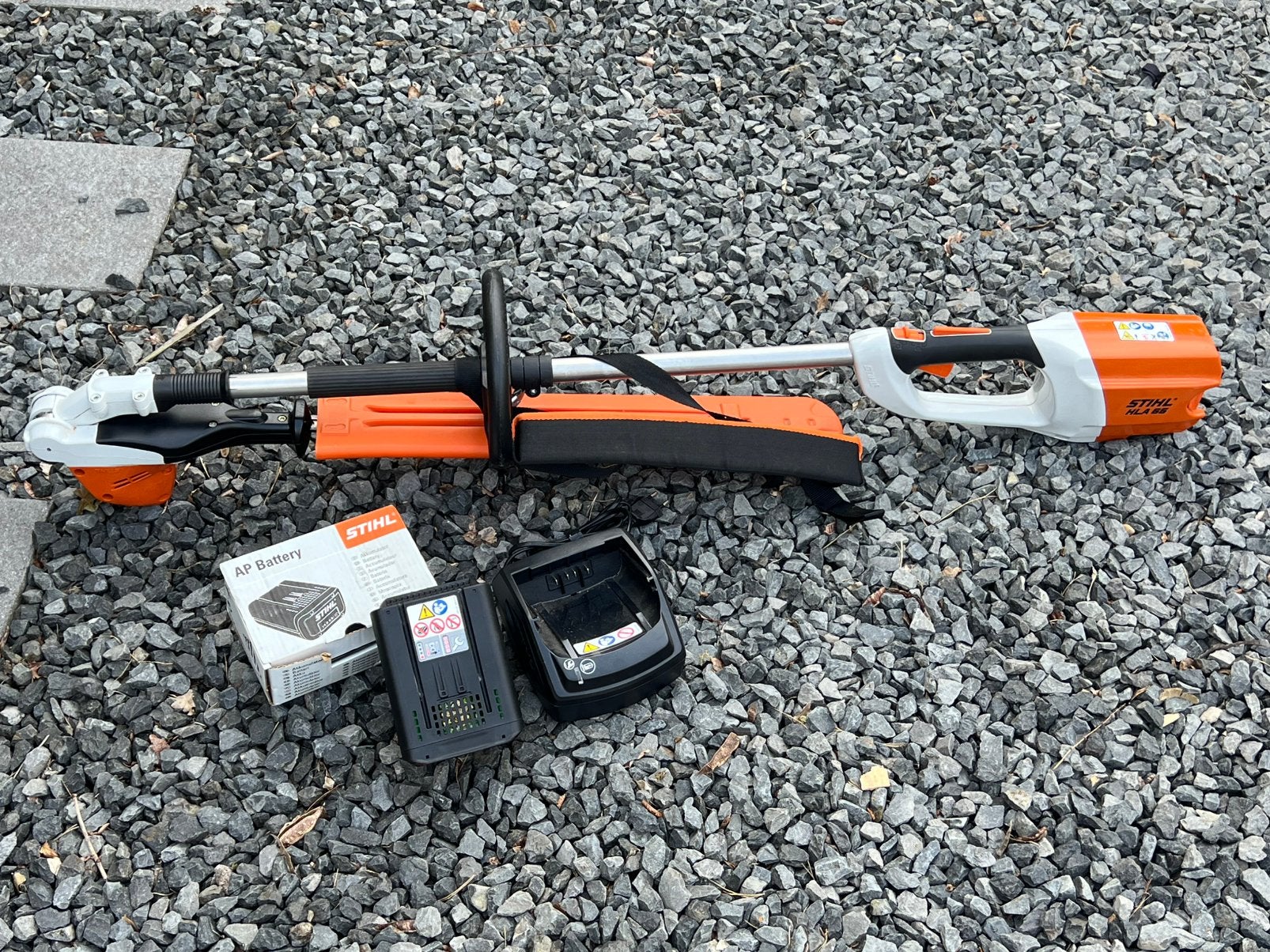 Taille-haie Sitihl Accu HLA 56, Enlèvement, Comme neuf, Batterie