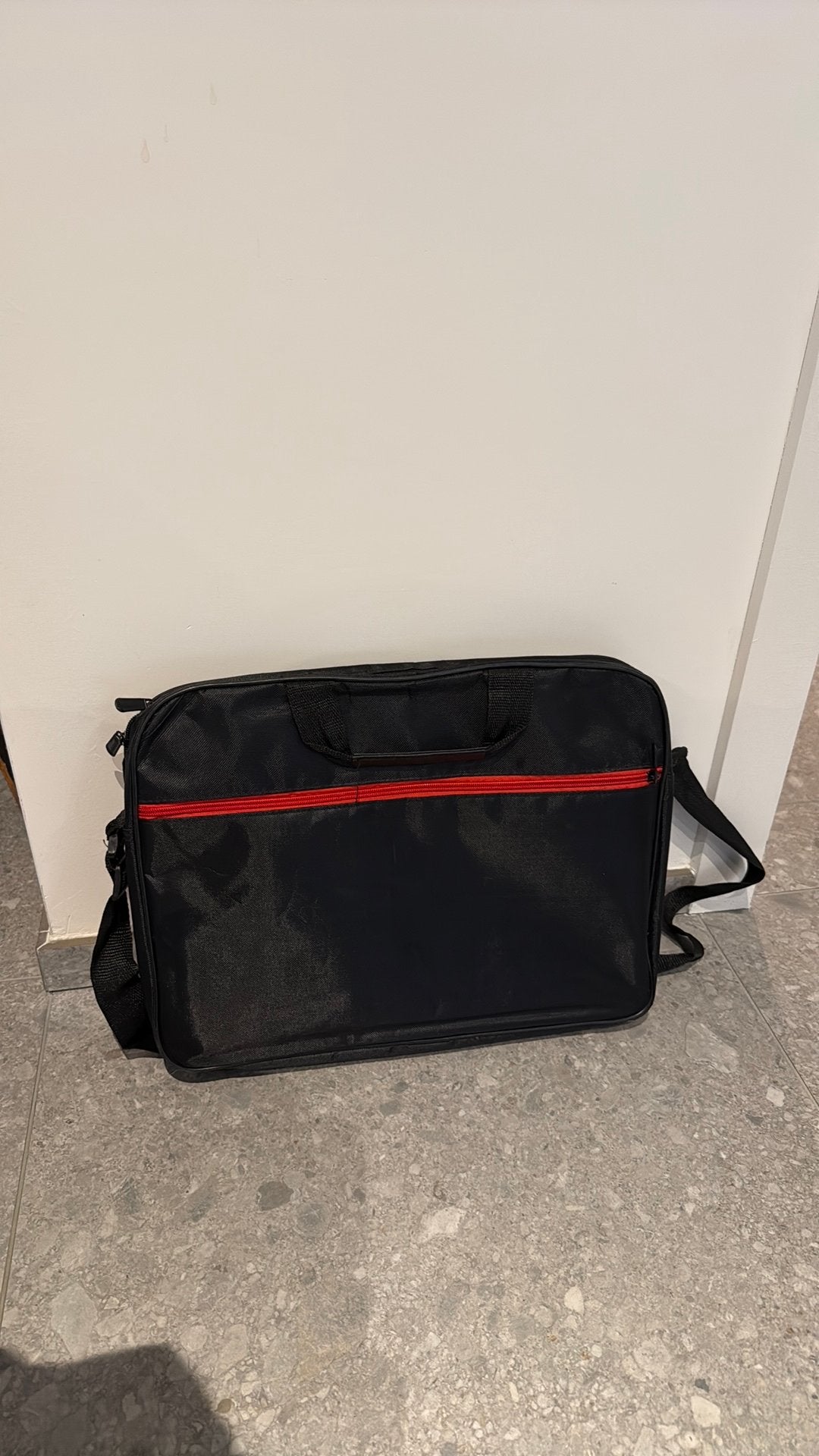 Laptop schoudertas, Computers en Software, Laptoptassen, Ophalen, Zo goed als nieuw, Schoudertas