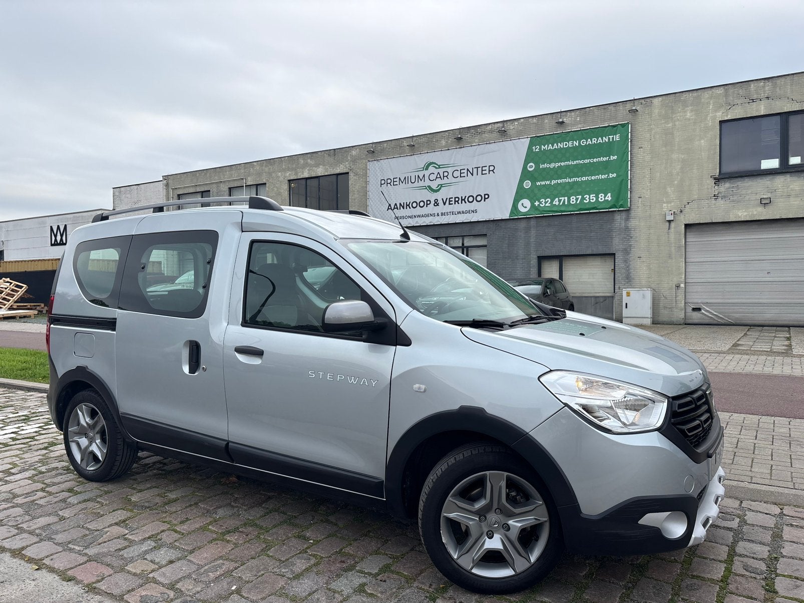 Dacia Dokker Stepway | 12 M Garantie | 20Dkm| Benzine| 2020|, Auto's, Voorwielaandrijving, 4 cilinders, Luifel, 6 deurs