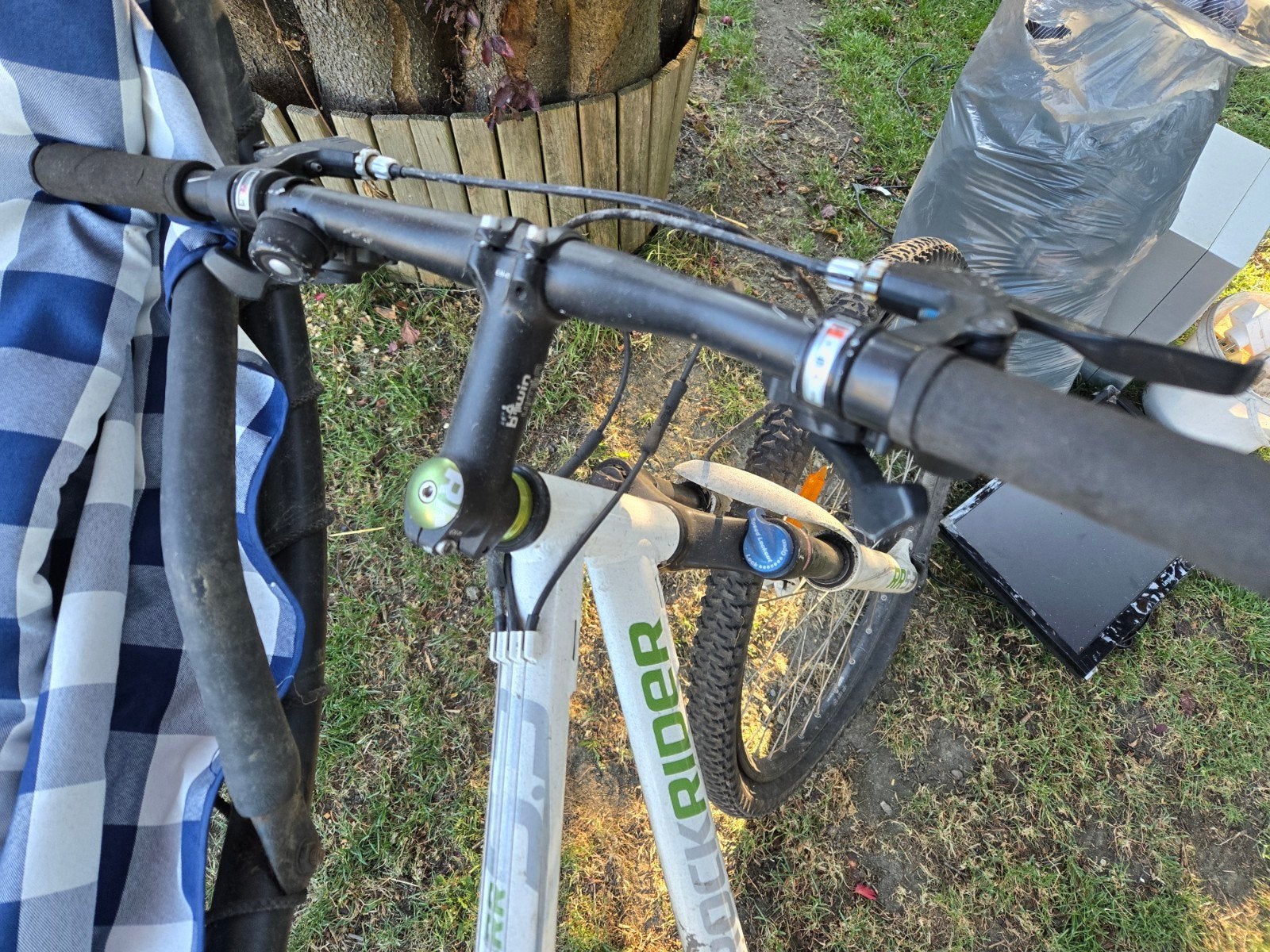 Vtt, Enlèvement