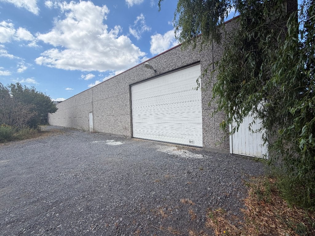 loods/hangar, Ophalen, Zo goed als nieuw