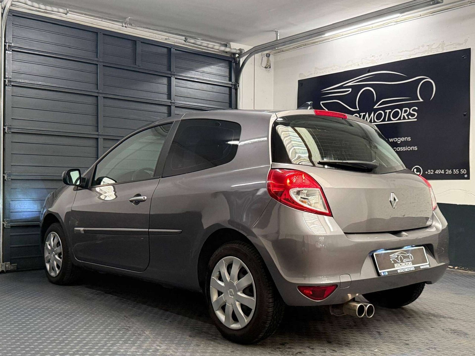 Renault Clio Clio 1.2i Yahoo!, Autos, Renault, Rétroviseurs électriques, Entreprise, Boîte manuelle, Noir