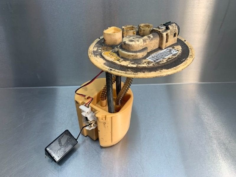 POMPE CARBURANT ELECTRIQUE Toyota Verso (|770100F020A|), Utilisé, Toyota