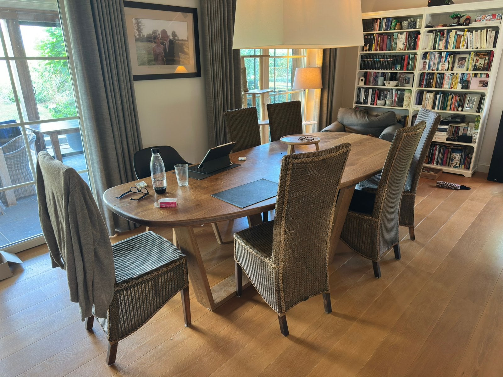 6 Gratis rieten eetkamer stoelen, Ophalen, Gebruikt, Bruin, Riet of Rotan