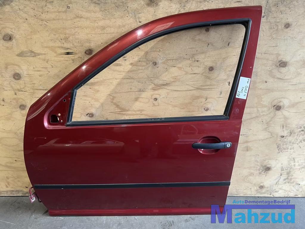 VW GOLF 4 hatchback rood links voor deur 1997-2003, Autos : Pièces & Accessoires, Carrosserie & Tôlerie, Porte, Volkswagen, Avant