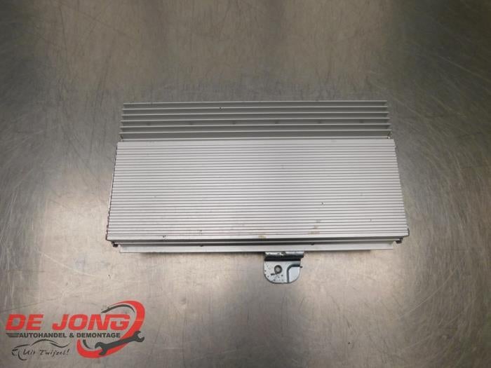 Amplificateur radio d'un Chrysler Voyager, 3 mois de garantie, Utilisé, -, -