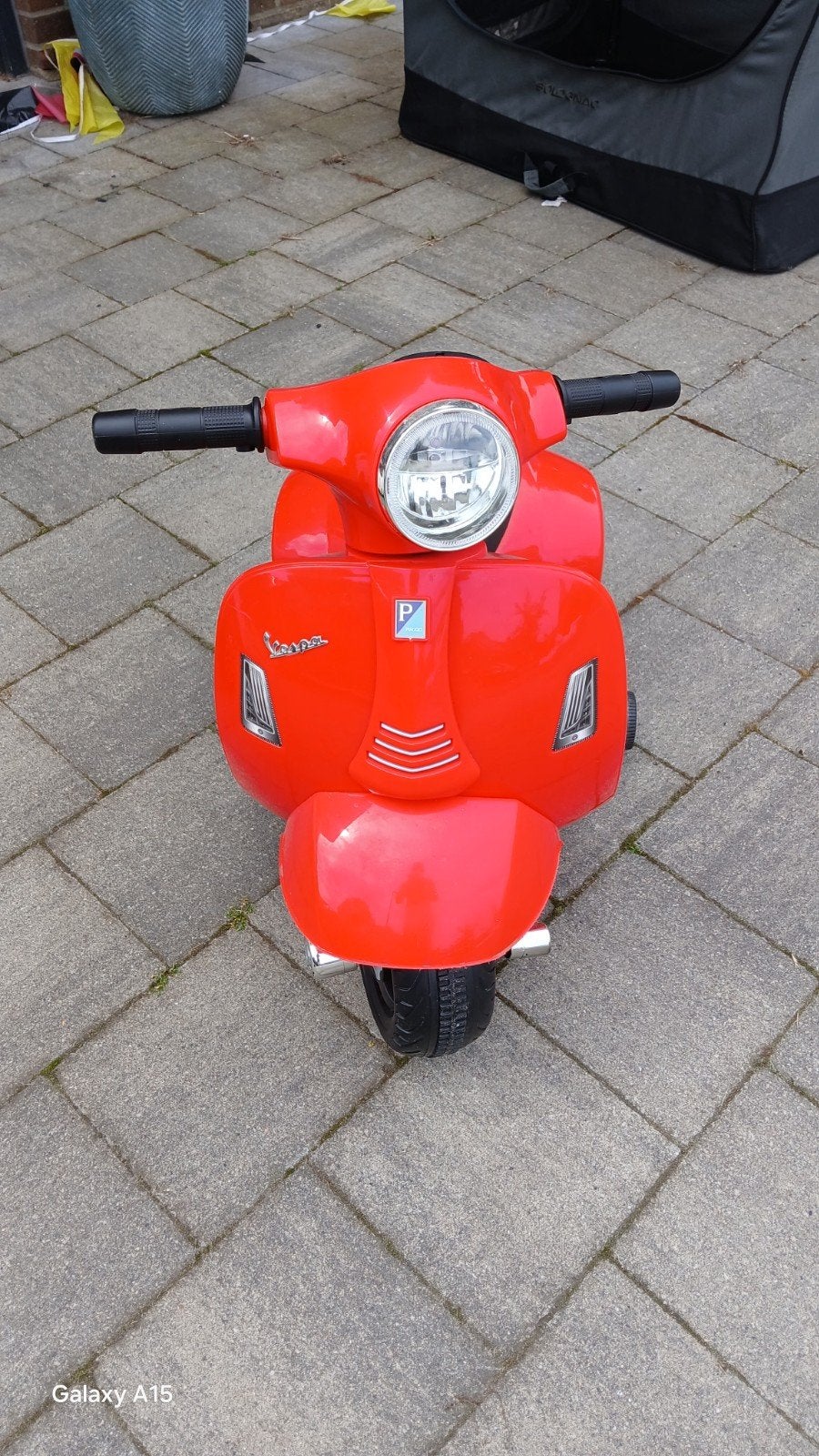 Electrische Kinder vespa, Ophalen