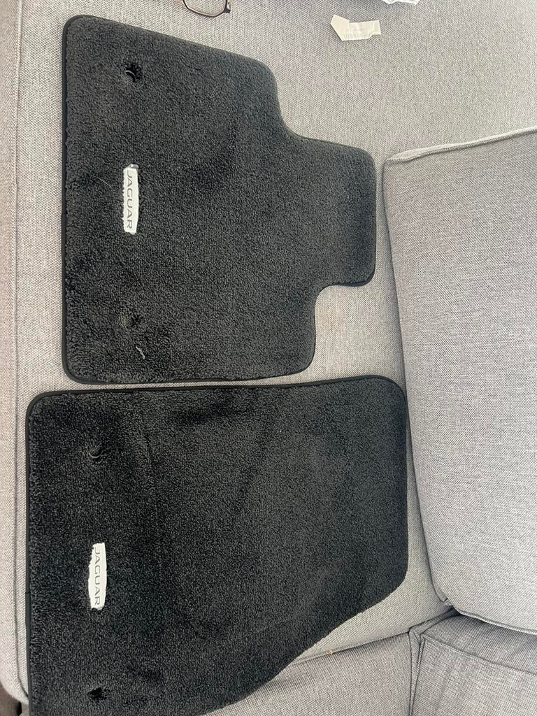 Nieuwe, originele matten Jaguar e pace, Verzenden