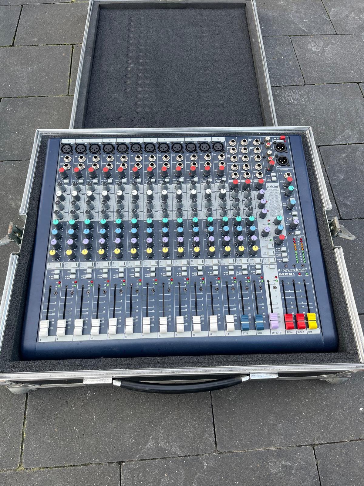 JBL PA-installatie compleet - Perfect werkend, Muziek en Instrumenten, Mengpanelen, Zo goed als nieuw, Ophalen