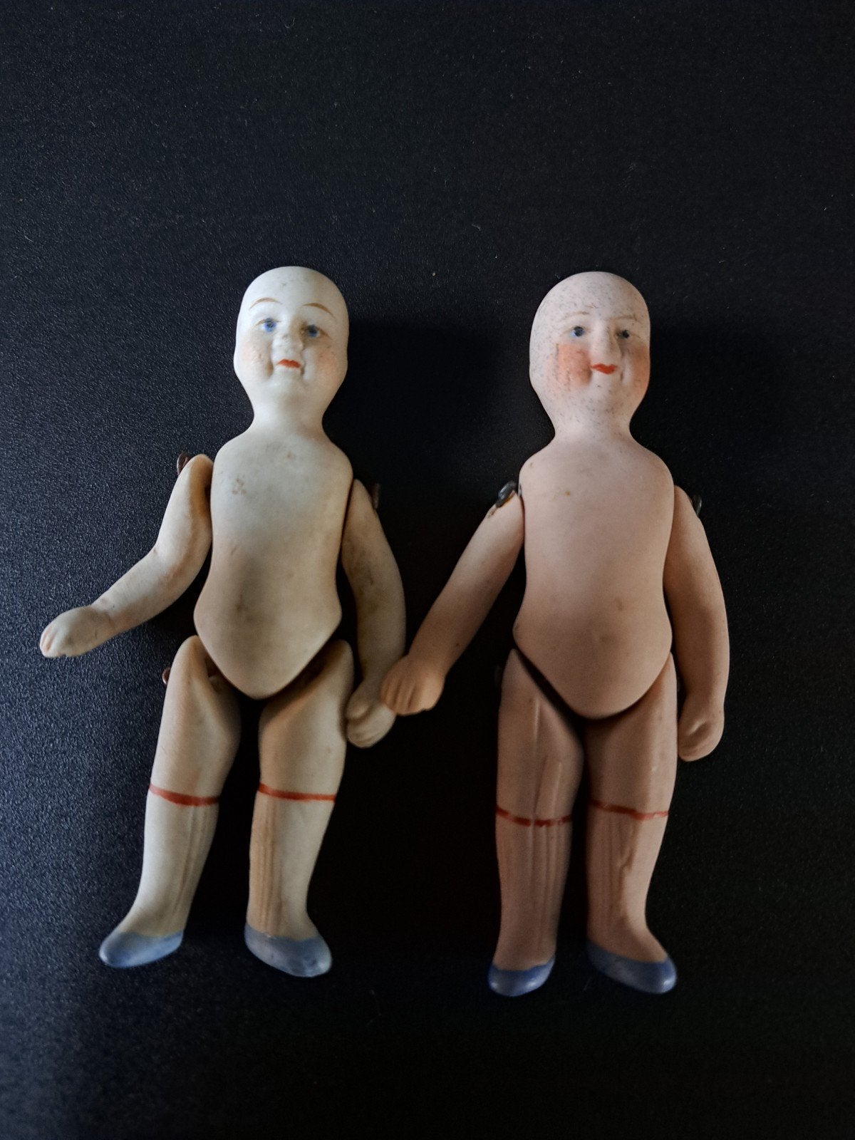 2 poupees miniature en biscuit, Enlèvement ou Envoi, Utilisé