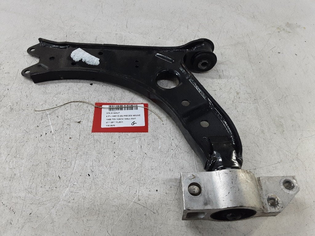 BRAS DE SUSPENSION AVANT GAUCHE (TRIANGLE) Golf V (1K1), Volkswagen, Mevr. I. Hauben, Utilisé, Rue de l'Espoir 34 34
4030  GRIVEGNÉE, BE