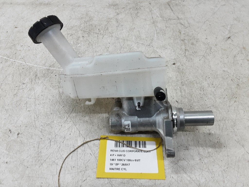 MAITRE CYLINDRE DE FREIN Renault Clio V (RJAB) (01-2019/-), Renault, Utilisé, Peter-Huppertz-Straße 5
51063  Köln, DE, Dialog.deutschland@renault.de
