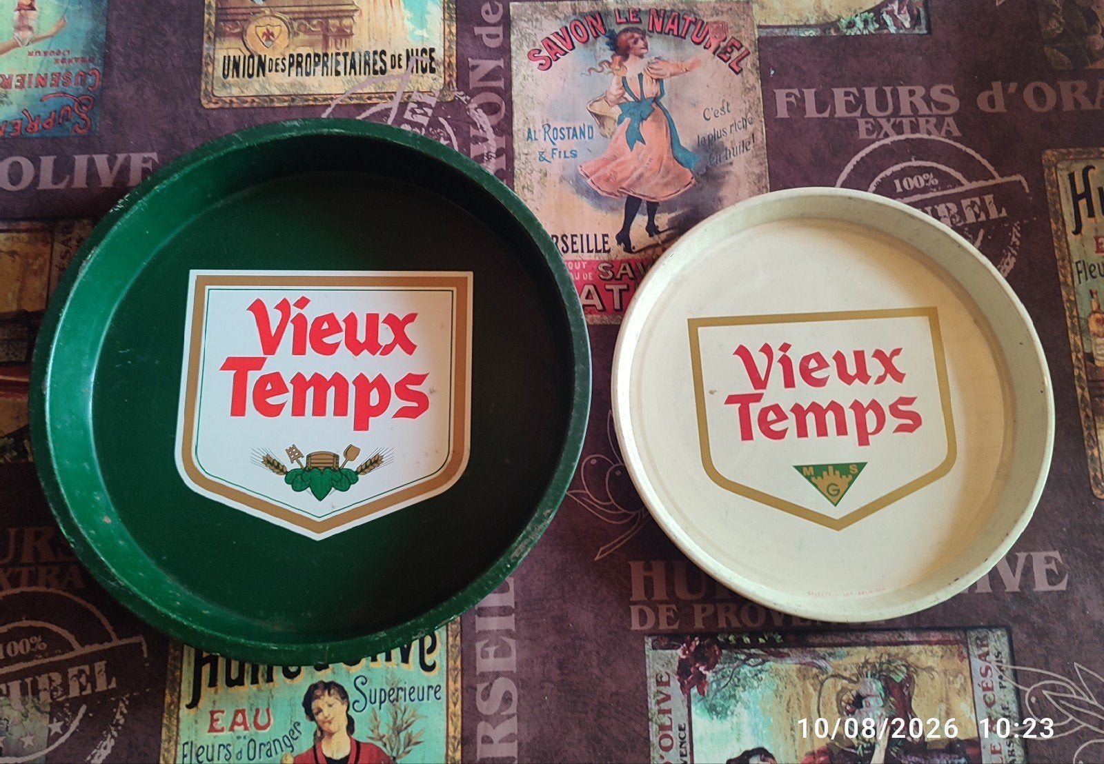 2 anciens plateaux VIEUX-TEMPS , de Mont-st-Guibert ., Enlèvement ou Envoi, Utilisé, Panneau, Plaque ou Plaquette publicitaire