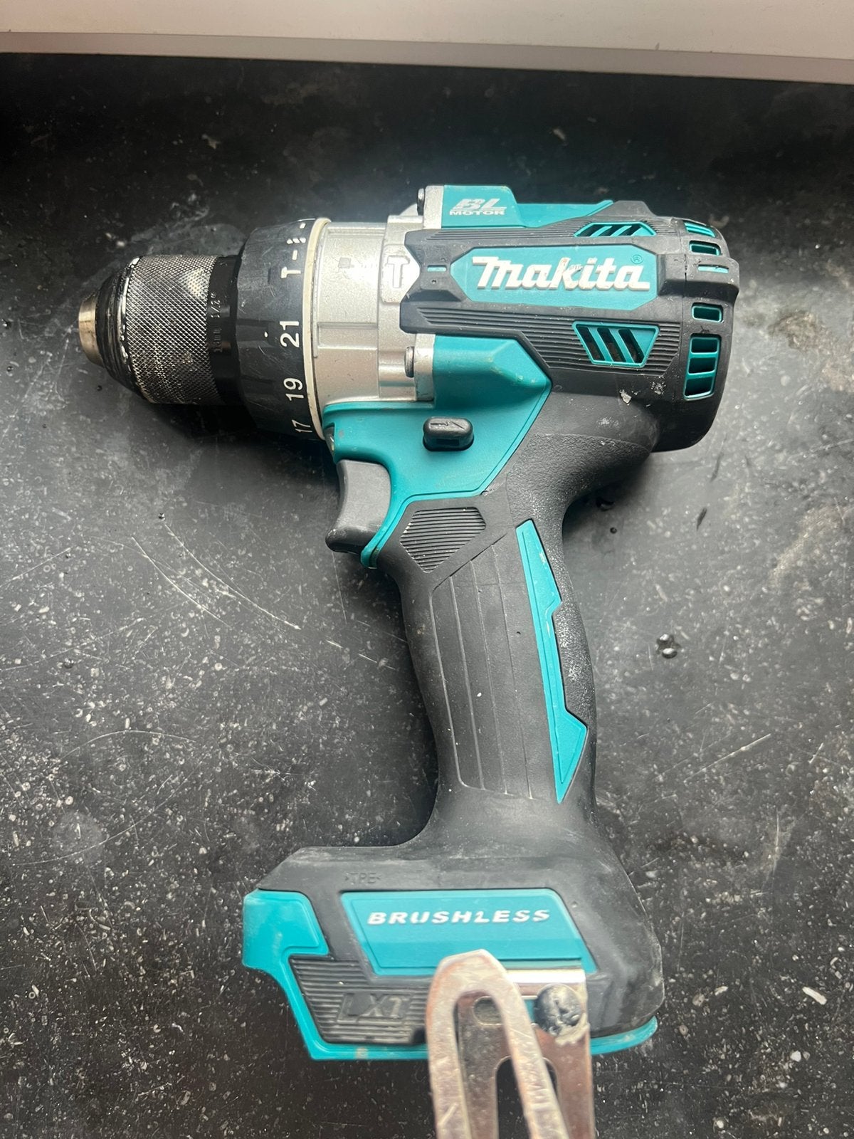 MAKITA DHP486, Bricolage & Construction, Enlèvement ou Envoi, Comme neuf, Perceuse