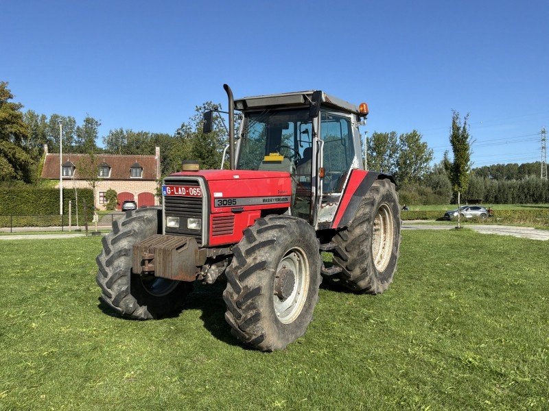Tracteur Massey Ferguson 3095 à quatre roues motrices de 19, 80 à 120 ch, Massey Ferguson