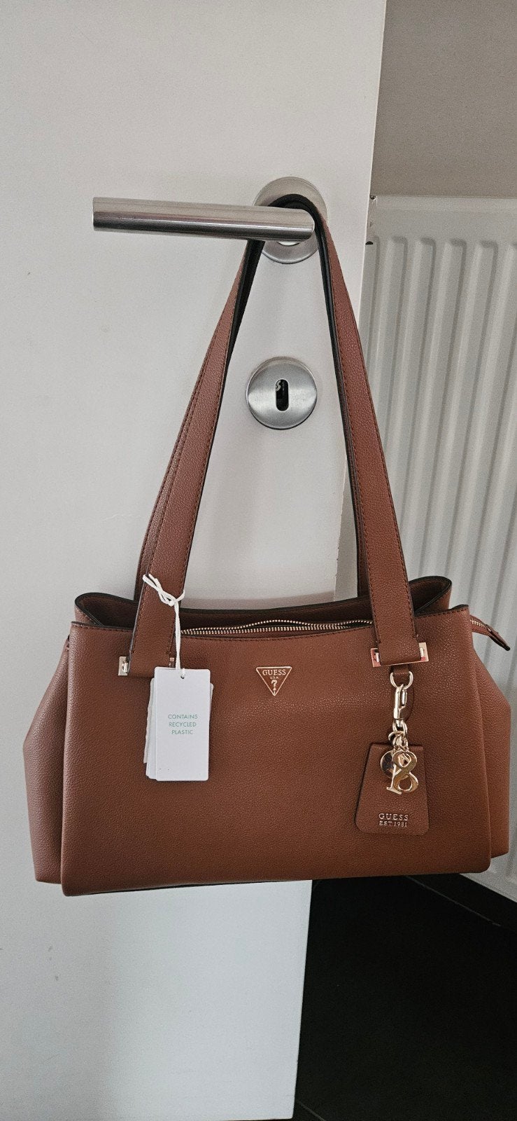 nouveau sac à main Guess, Bijoux, Sacs & Beauté, Enlèvement ou Envoi, Neuf, Brun, Sac à main