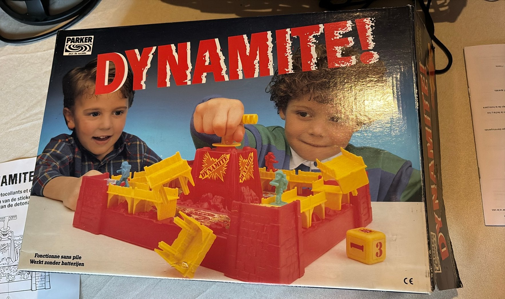 Vintage Dynamite! Gezelschapsspel Parker (1988), Hobby en Vrije tijd, Gezelschapsspellen | Overige, Ophalen, Zo goed als nieuw