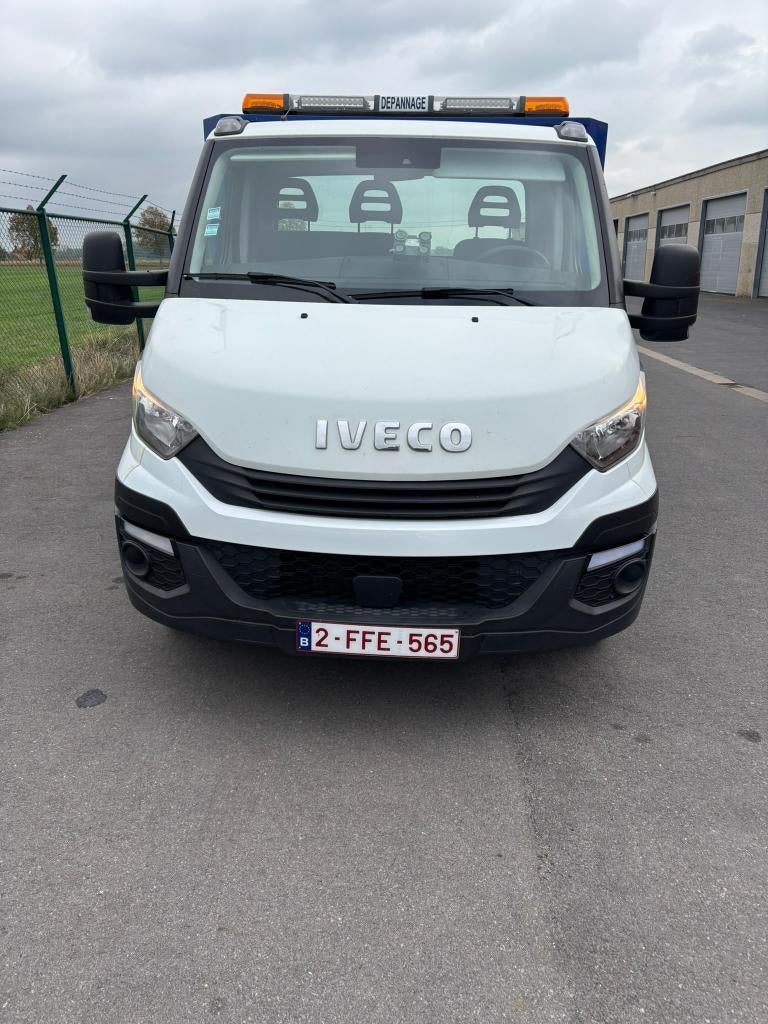 Iveco Daily takelwagen, Autos, Camionnettes & Utilitaires, Achat, Euro 6, Entreprise, Boîte manuelle