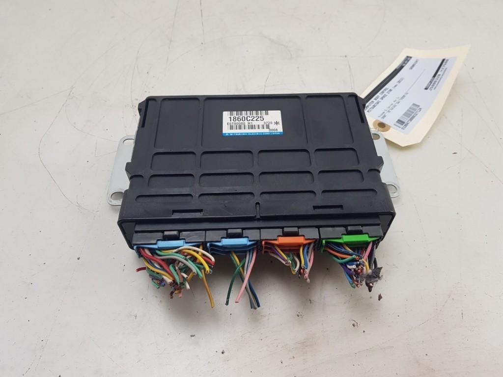 CALCULATEUR MOTEUR ECU Mitsubishi Space Star (A0), Autos : Pièces & Accessoires, Électronique & Câbles, Mitsubishi, Utilisé