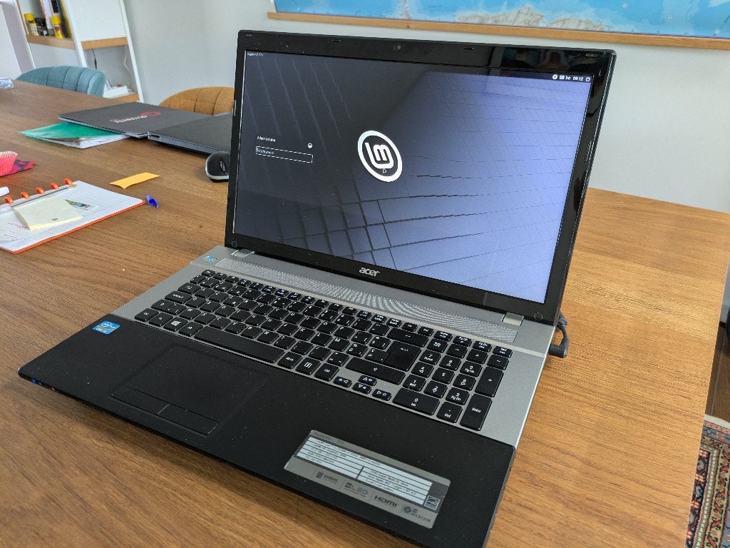 Acer Aspire V3, Computers en Software, Ophalen, Intel i3 core, Gebruikt, HDD