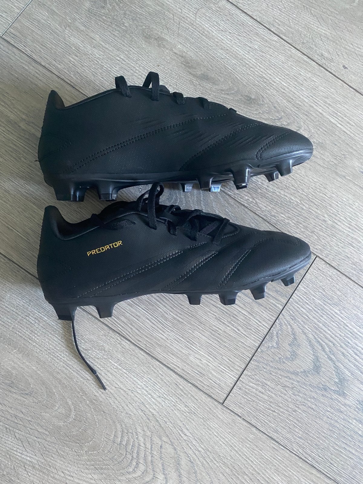 Crampons Predator, Sport en Fitness, Voetbal, Ophalen, Zo goed als nieuw
