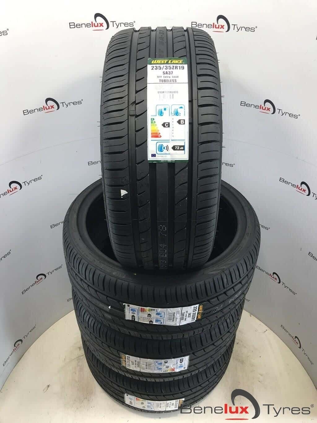 NIEUW 235/35ZR19 235/35R19 235/35/19 235/35 ZR19 R19 2353519, Auto-onderdelen, -, -, Nieuw, 235 mm