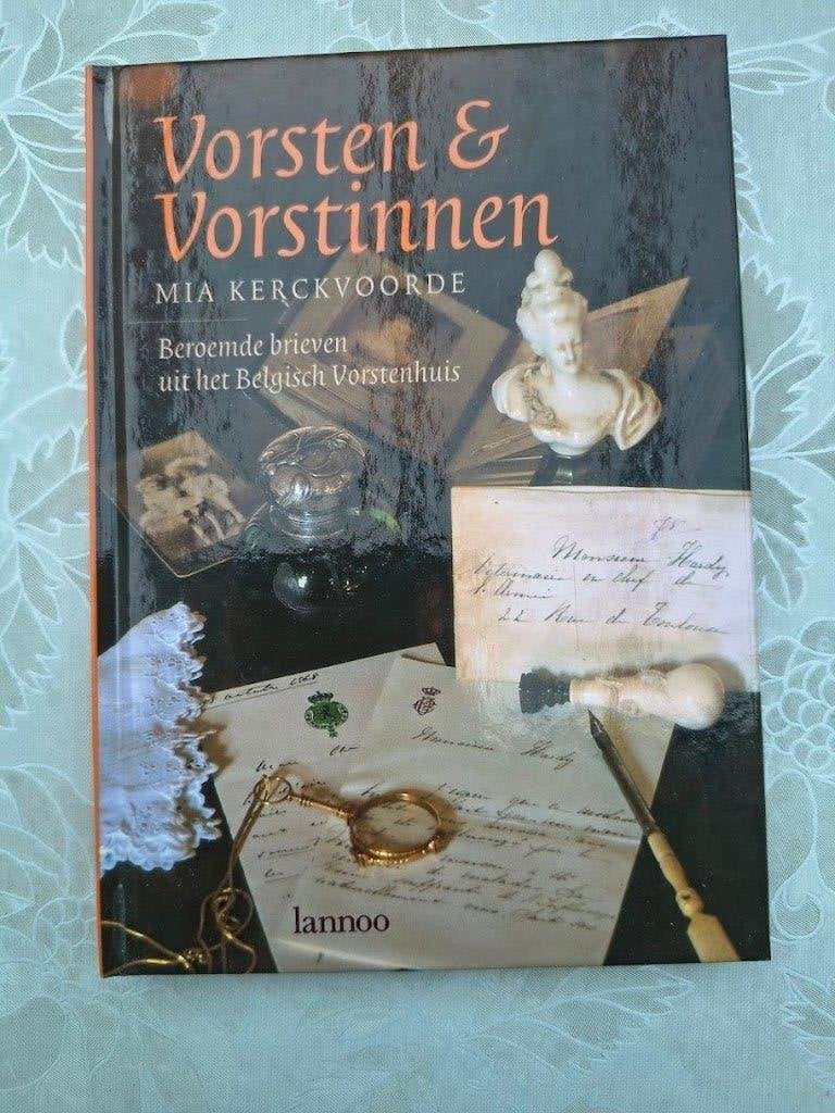 Vorsten & Vorstinnen –  Mia Kerckvoorde, Verzamelen, Ophalen of Verzenden, Zo goed als nieuw, Tijdschrift of Boek
