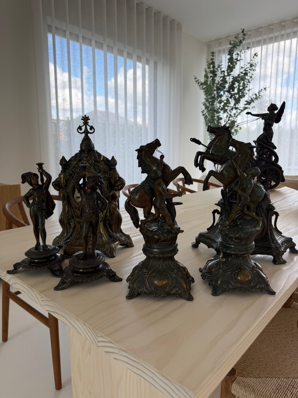 Collection d'horloges et de statues anciennes  1900 6 pièces, Enlèvement