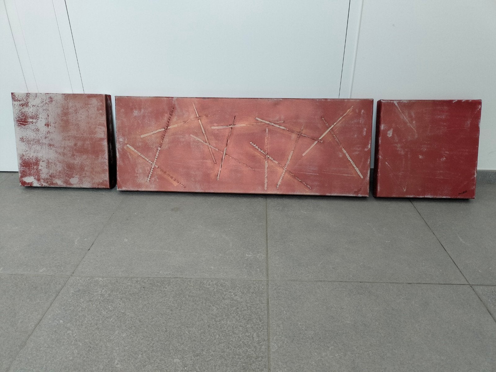 Schilderij, drieluik, van Marieke S. Zacht rood - beige/goud, Ophalen, Oorspronkelijke maker, 125 cm of meer, Zo goed als nieuw