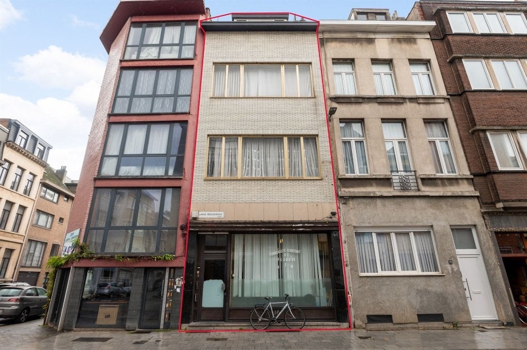 Te renoveren huis met handelsruimte in Antwerpen te koop, Immo, 200 tot 500 m², Antwerpen, Antwerpen (stad), 260 m²