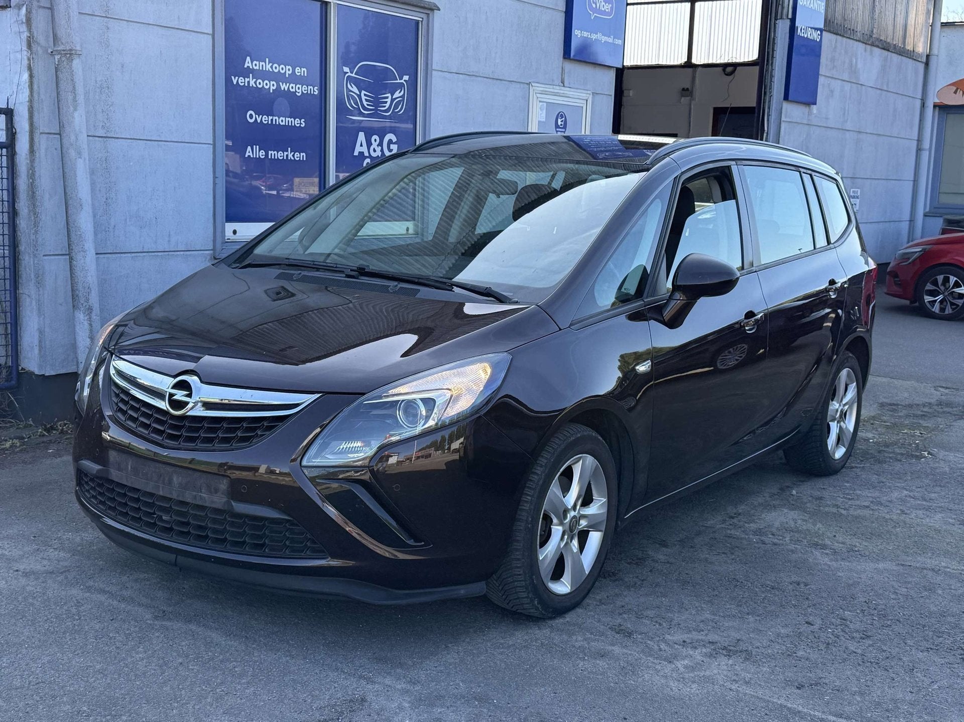 Opel Zafira Tourer Zafira 2.0 CDTi Cosmo Très propre, Auto's, Opel, Stof, 4 cilinders, Bruin, Automatische klimaatregeling