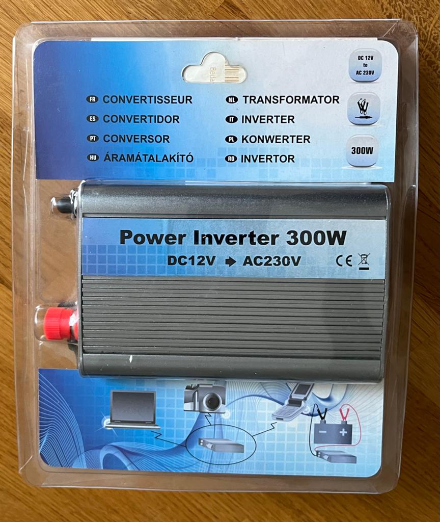 Transformater 12v naar 230v (auto/caravan), Ophalen, Zo goed als nieuw, Stekker