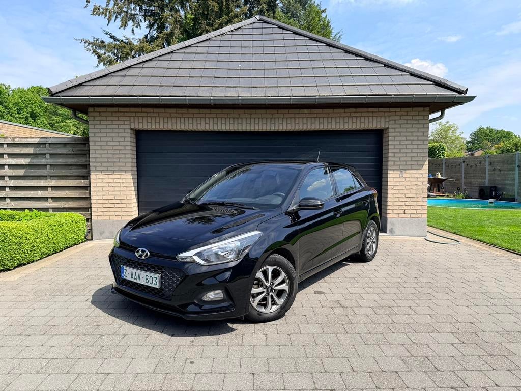 HYUNDAI I20 2020 72.000KM NAVI BT ONGEVALSVRIJ, Autos, Hyundai, Entreprise, Achat, i20, ABS, Caméra de recul, Airbags, Air conditionné