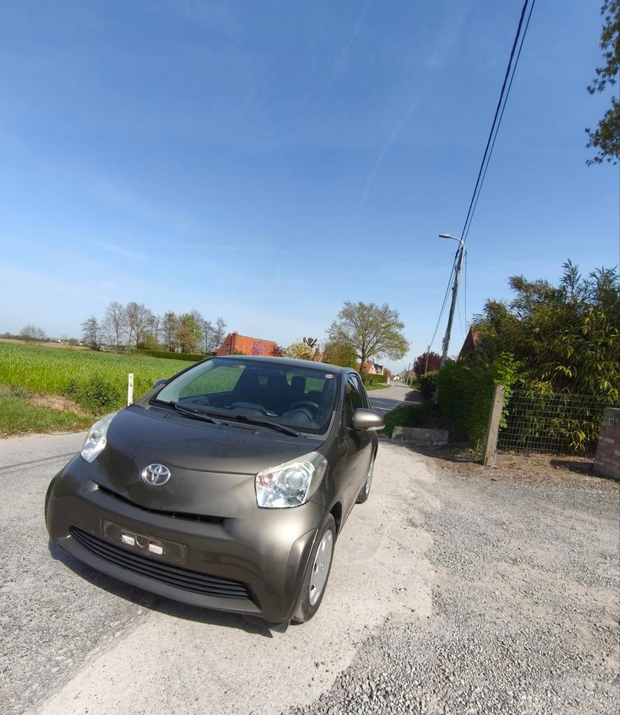Toyota IQ 1000cc Benzine prêt à immatriculée, Autos, Toyota, Entreprise, Essence, Achat, IQ