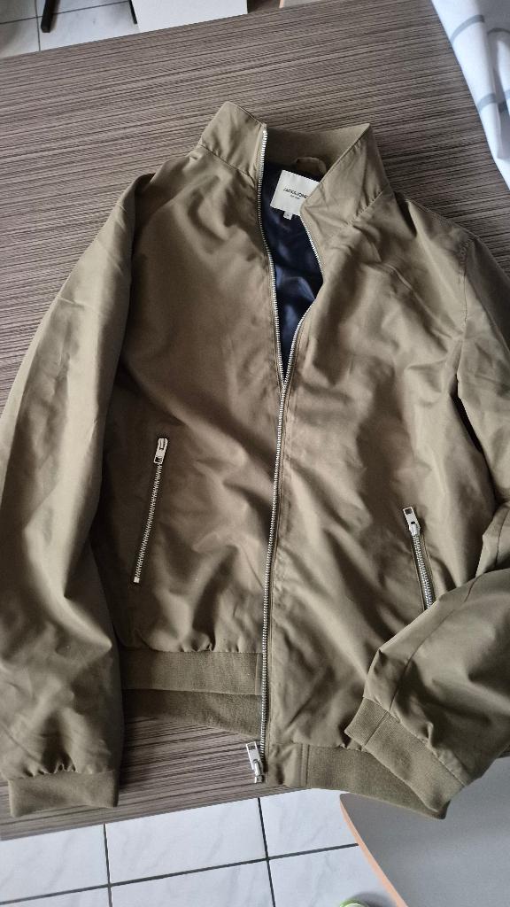 Jack & Jones Bomber lentejas  maat M 14 jaar, Verzenden, Overige maten, Zo goed als nieuw, Groen