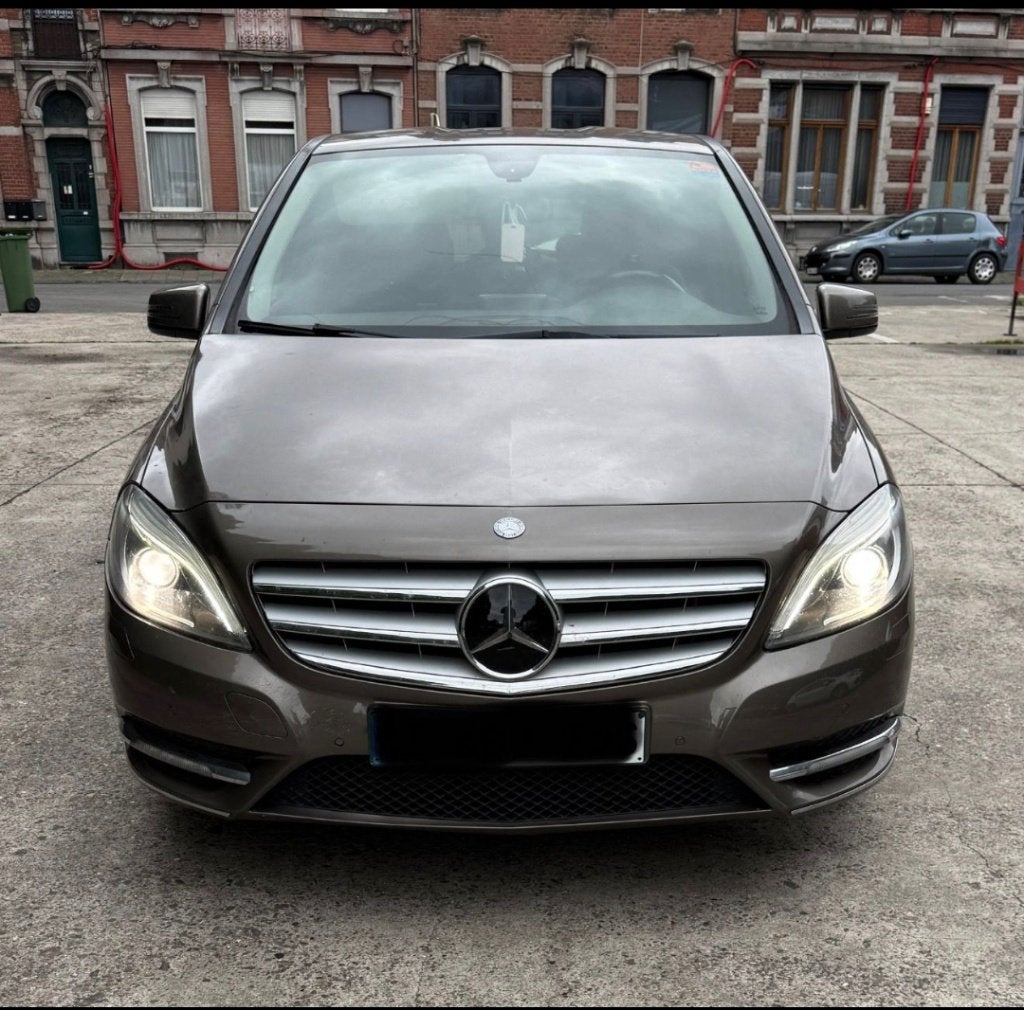 Mercedes B180, Auto's, Mercedes-Benz, Euro 5, Achterwielaandrijving, Zwart, Leder en Stof