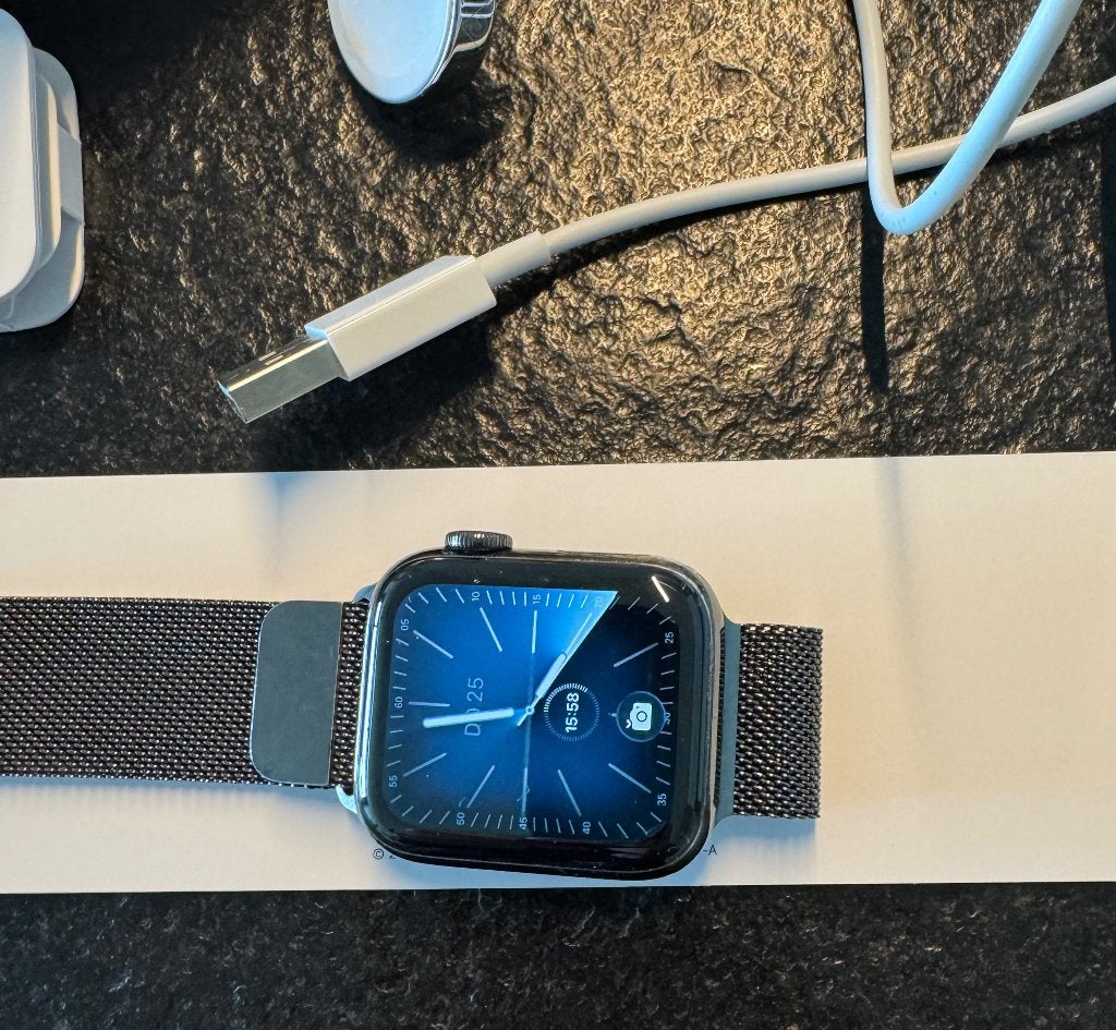 Apple Watch 40mm Series 6 Titanium, Gebruikt, Zwart, Apple Watch, IOS