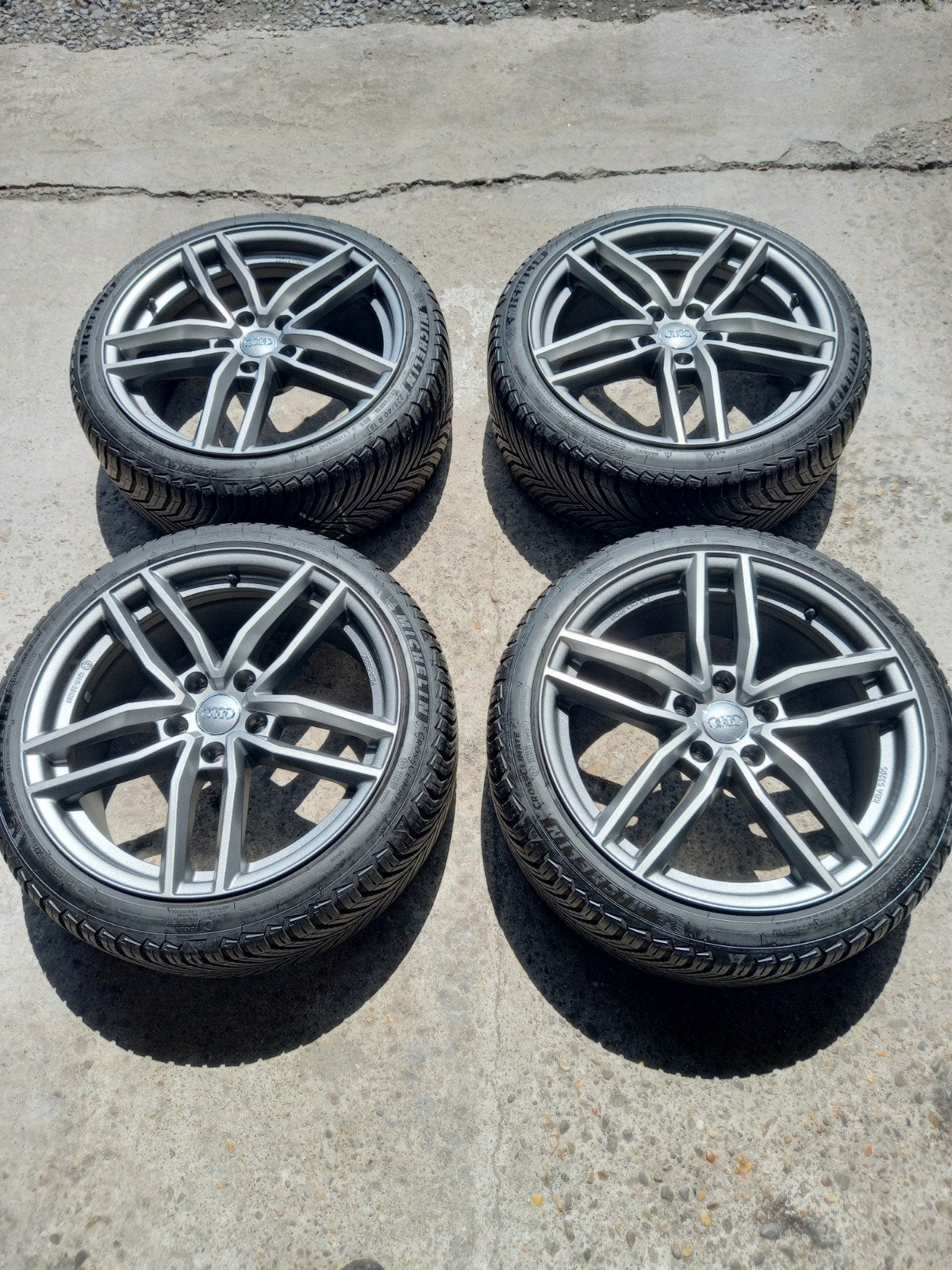 Jantes Audi A3 18 pouces avec 225/40R18 toutes saisons en pa, Autos : Pièces & Accessoires, Pneus & Jantes, 4 Saisons, Véhicule de tourisme