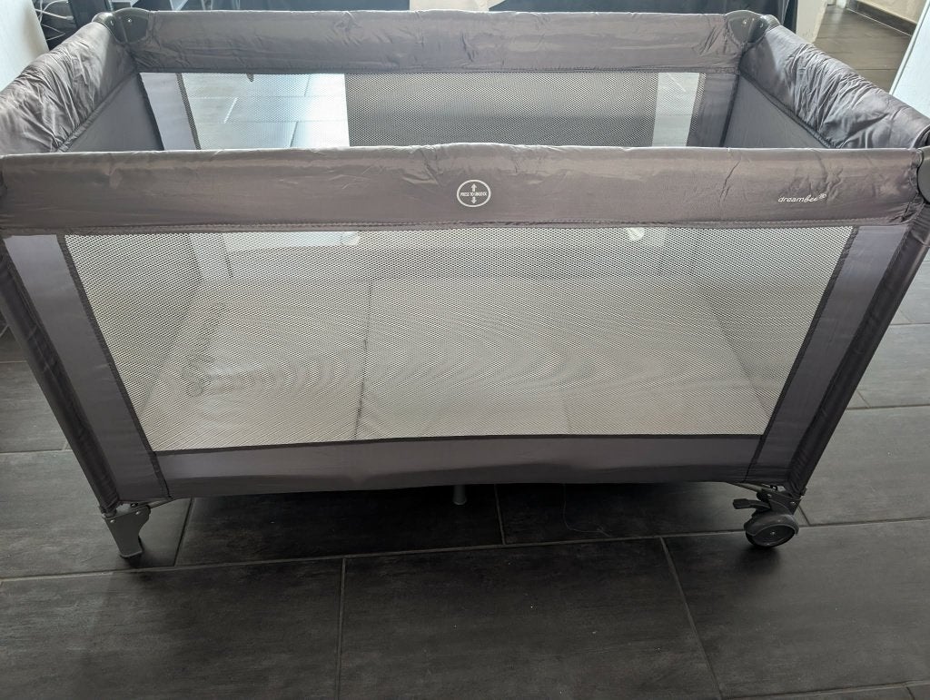 Lit voyage bébé Dreambee + matelas, Enlèvement, Comme neuf, Lit de voyage