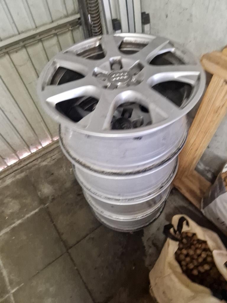 4 velgen voor AUDI Q5 , R17 te koop, Ophalen, 17 inch, Velg(en)