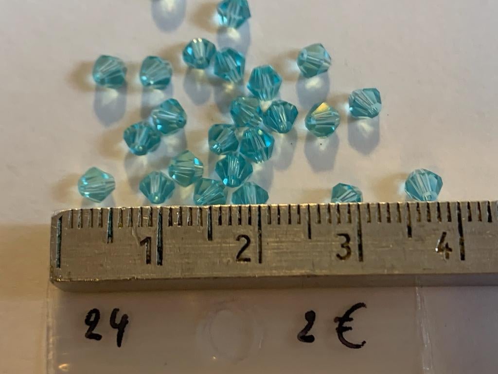 24 Swarovski tolletjes licht aqua, Ophalen of Verzenden, Nieuw, Kraal