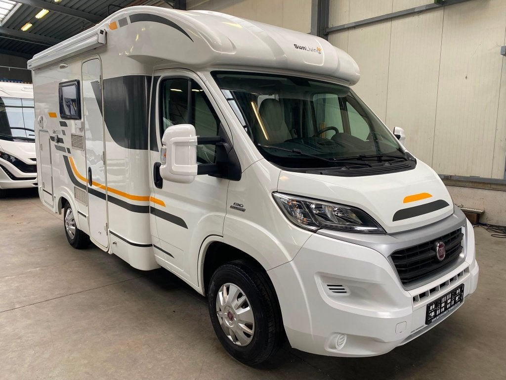 Adria Sun Living Lido S35 SP, Entreprise, Fiat, Adria, Semi-intégral