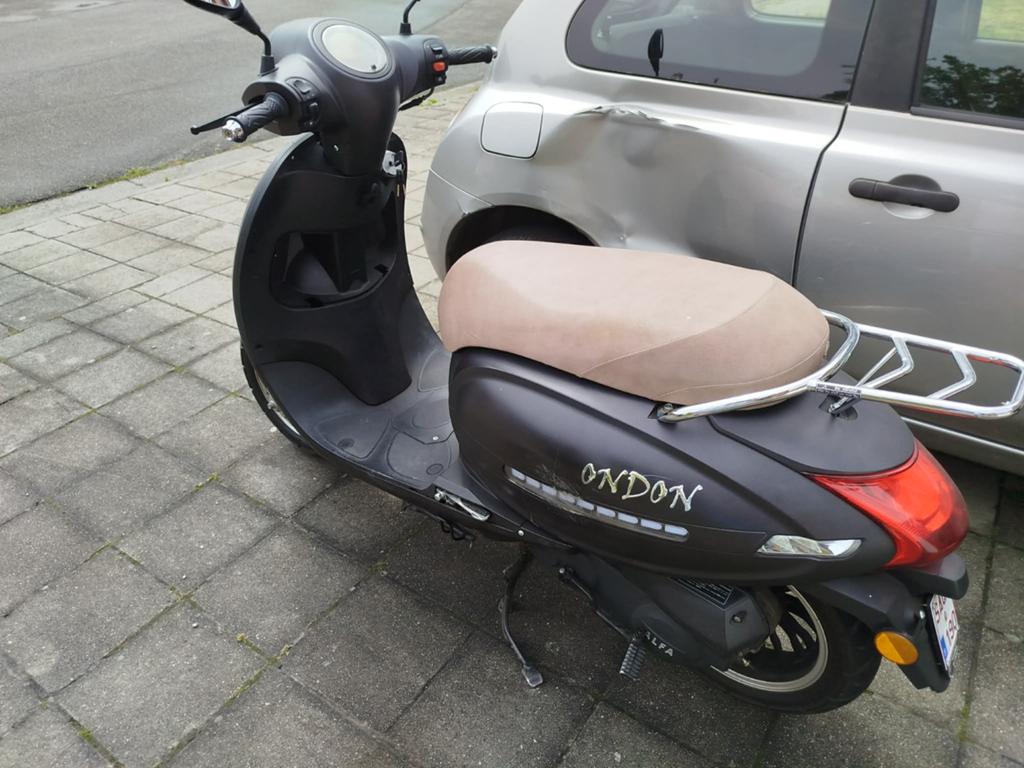 Scooter alfa London classe A, Vélos & Vélomoteurs, Vélomoteurs & Scooters bridés, Enlèvement